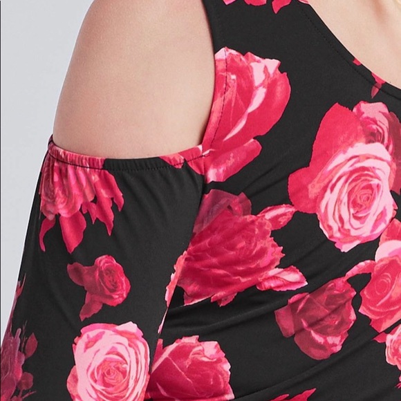 Dress - Picture 6 of 7